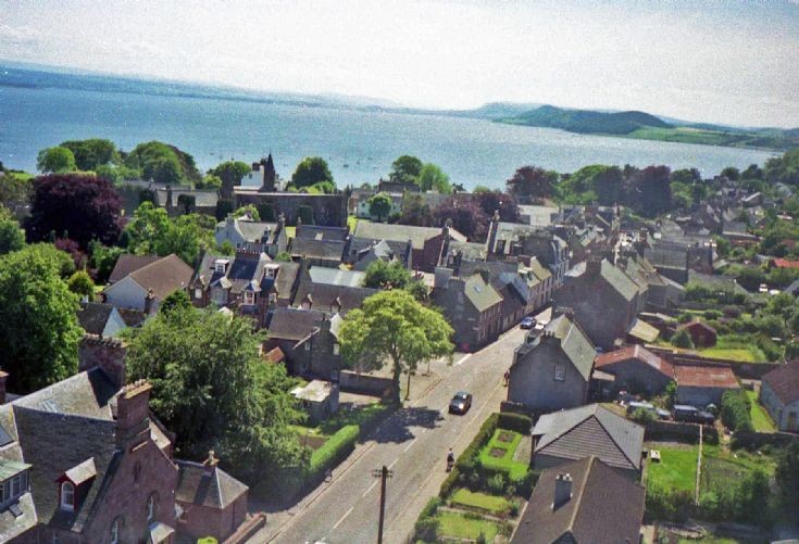 Fortrose Rosemarkie Image Library Fortrose Cathedral And High St